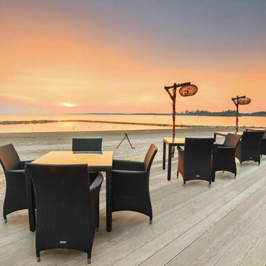 Strand Terrasse mit Millboard enhanced grain Limed Oak